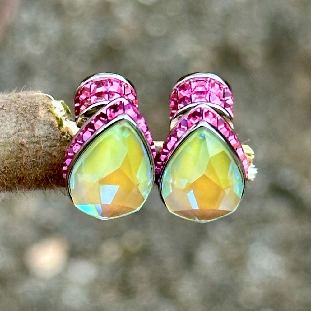 NEW Swarovski Hot Pink Pave & Lucite Stud Teardrop Stud Earrings